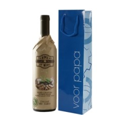 Father's Day red wine in Dad's wine bag (Fathers Day red wine Farmers in Dads bag)